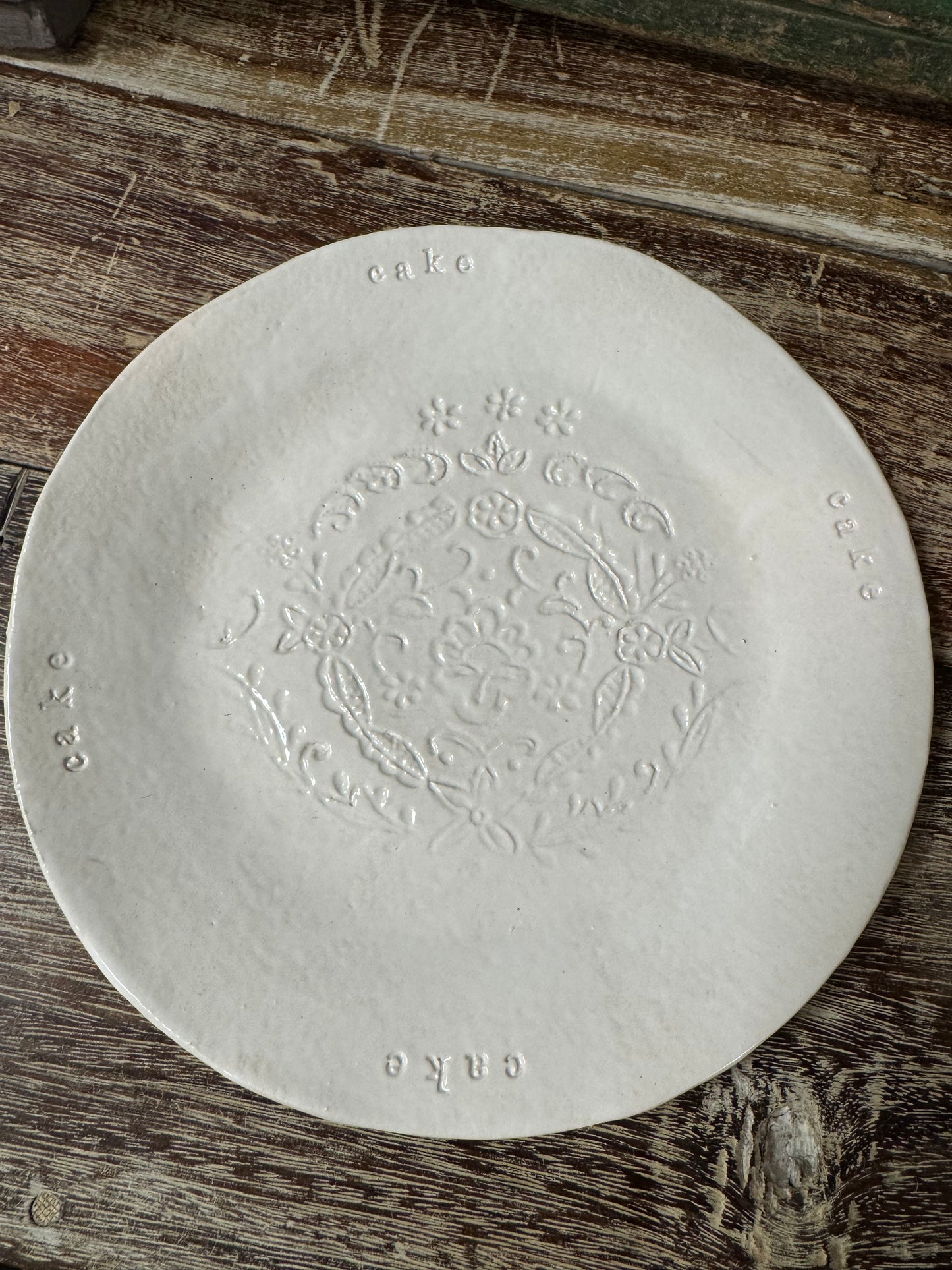 Oh.Pea Medium Plate - Cake