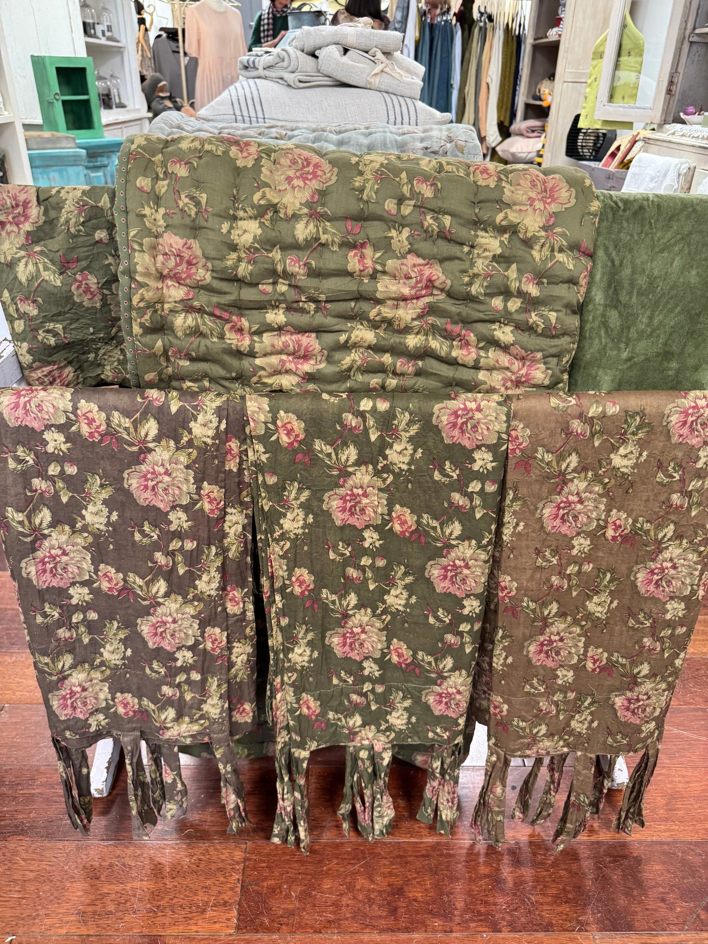 Les Ours Rideaux Havane Fleurs Curtain