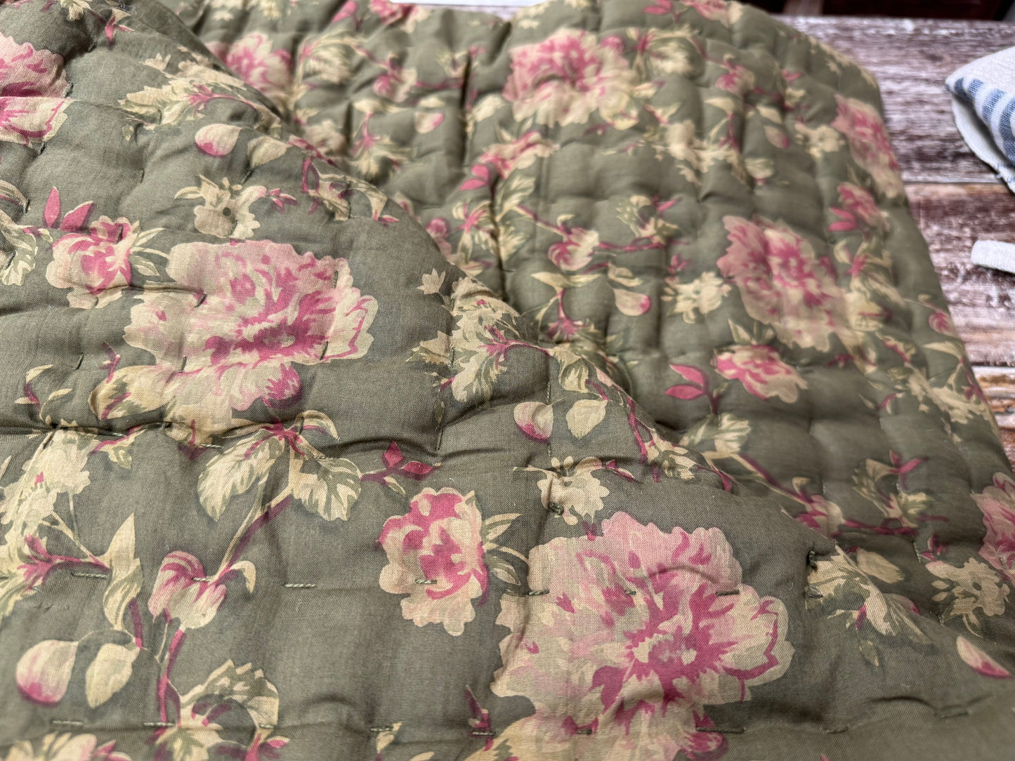 Les Ours Plaid Mousse Fleurs Reversible Bed Drape