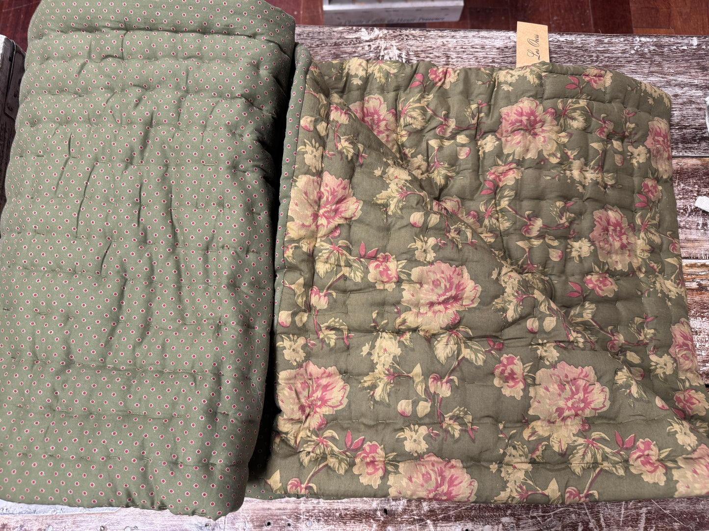 Les Ours Plaid Mousse Fleurs Reversible Bed Drape