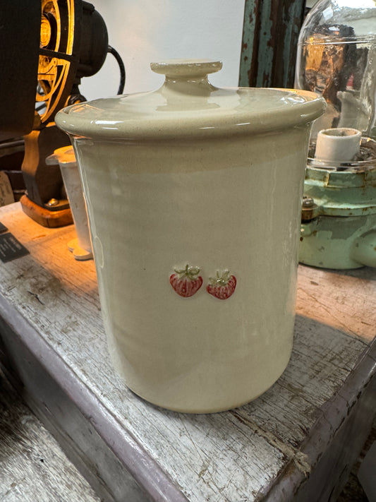 Hogben Pottery Pot with Lid - Strawberry